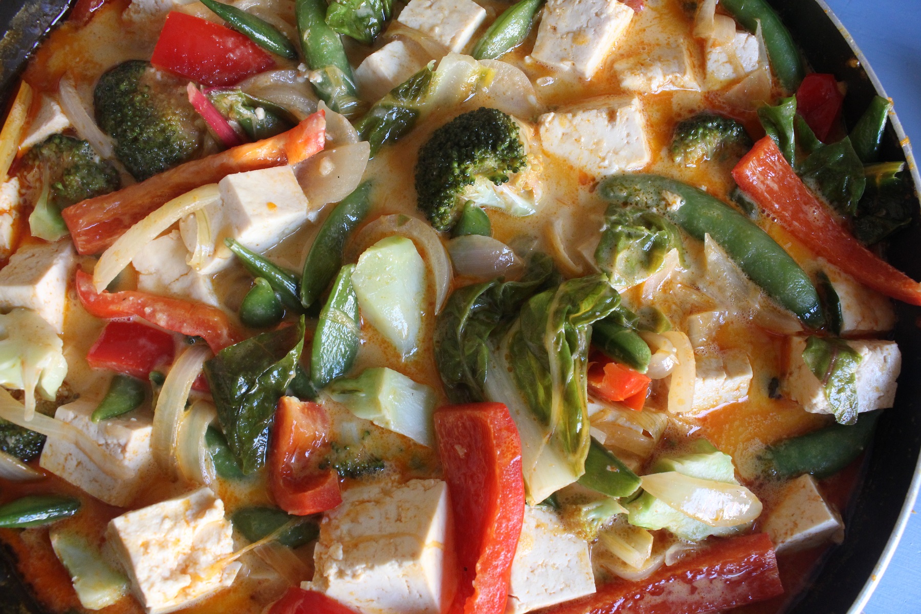 Tofu- och grönsaksgryta